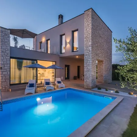 Selest Villa